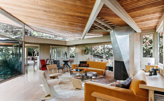 The Lechner House by R. M. Schindler