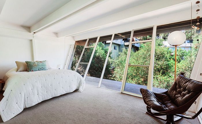 Hollywood Hills Architectural Boathouse with glass wall