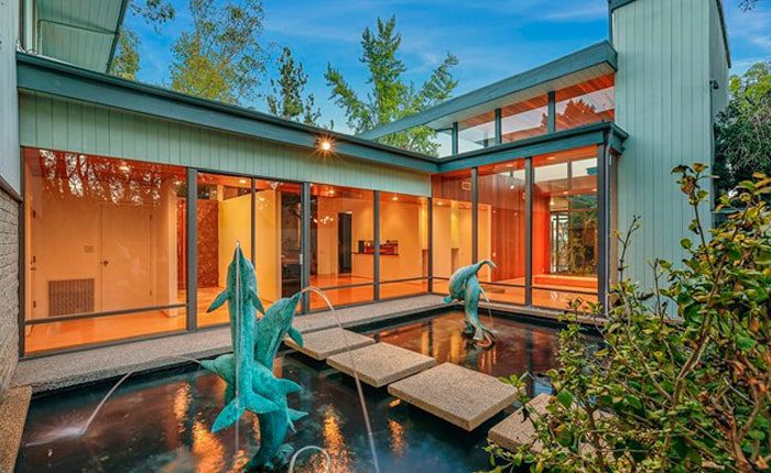 La Canada Mid Century Modern with water feature