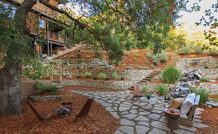 Buff & Hensman Glendale mid-century home with terraced yard