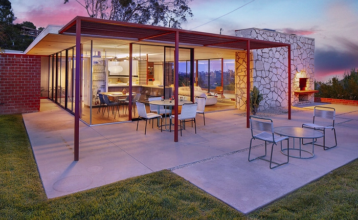Case Study House #16 by Mid Century Architect Craig Ellwood