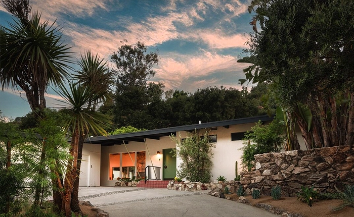Sherman Oaks Mid Century House on Stone Canyon Ave.