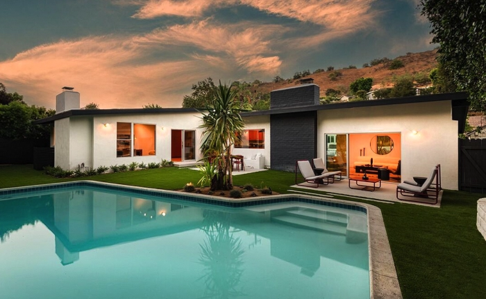 Sherman Oaks Mid Century House With Pool by Jack Chernoff