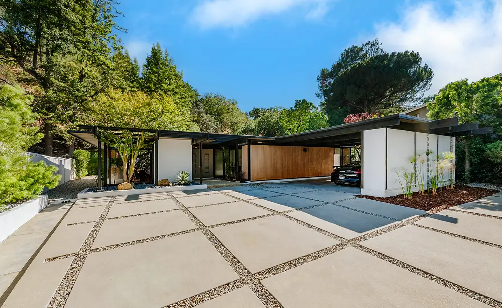 Richard Dorman mid century post and beam house with carport