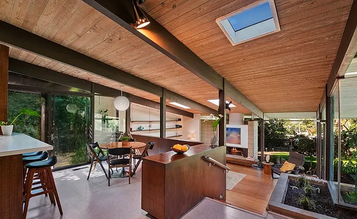 Classic interior of a mid-century modern home by architect A. Quincy Jones