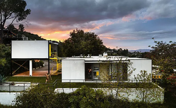 Elevation of the Kuderna House designed by mid-century architect Craig Ellwood
