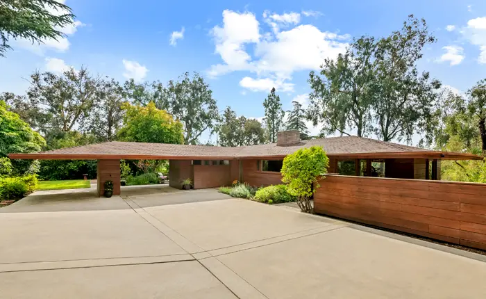 The Melzer Residence in Redlands California, a 1960 James De Long Usonian-style home on nearly one acre above Redlands Country Club