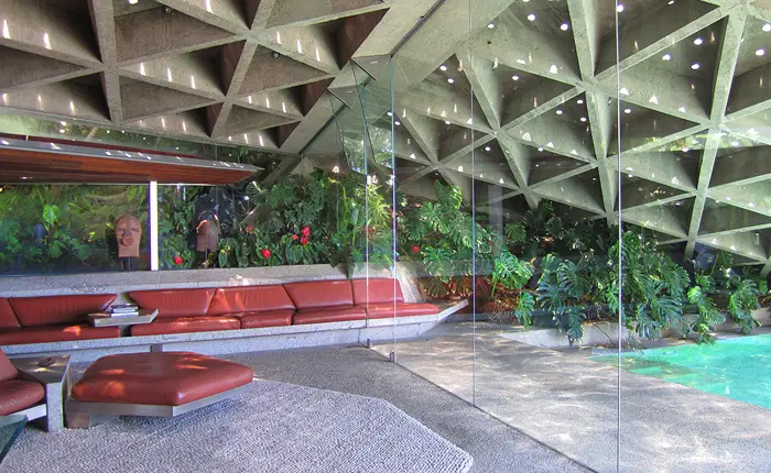 John Lautner's Sheats-Goldstein house detailing the architects integration of concrete and glass