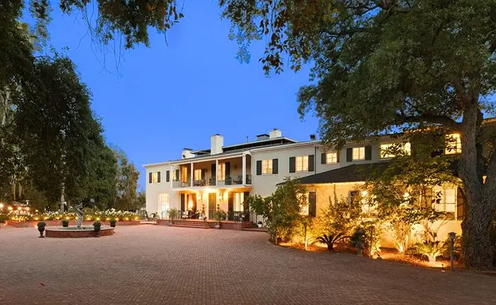 Wallace Neff architect Singer Estate with classic water feature