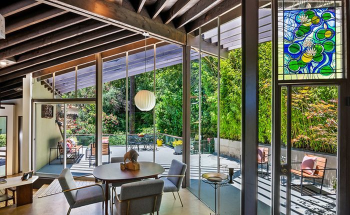 Interior of The Williams Residence by John Lautner