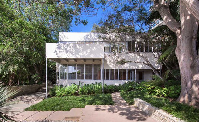 Sten Frenke House by Richard Neutra