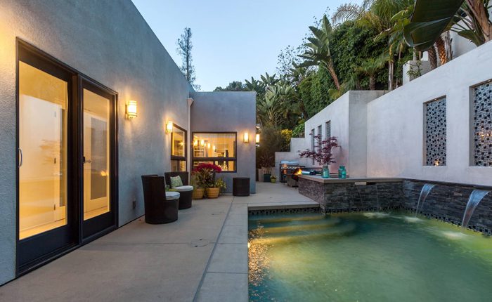 Modern Silver Lake Pool Home